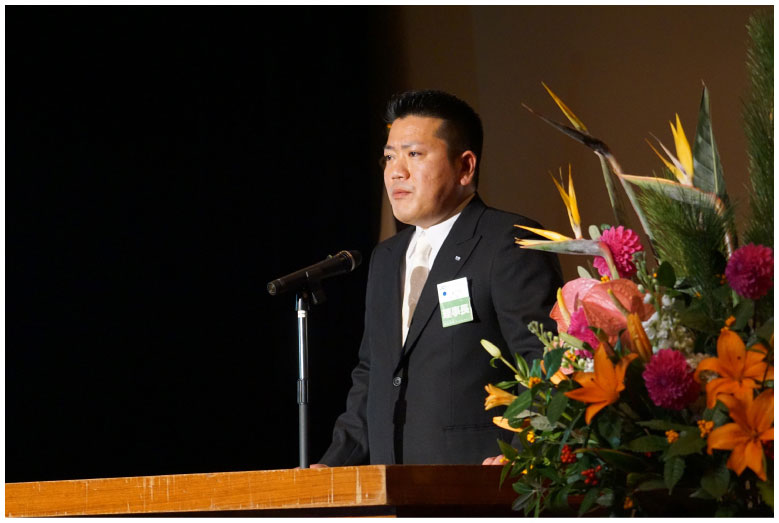 国分寺青年会議所第47代理事長壇上写真画像